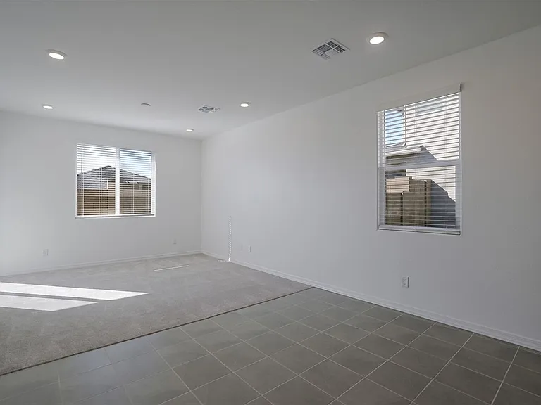 1275 Leo Ln — Photo 8
