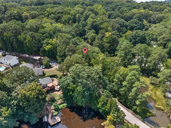 85 Church Rd, Newport News, VA 23606