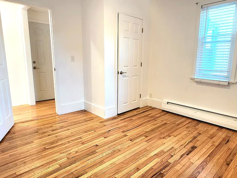 248 Pearl St #1 — Photo 14