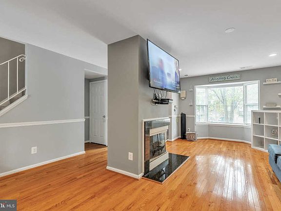 4th image of 16289 Taconic Cir #91B