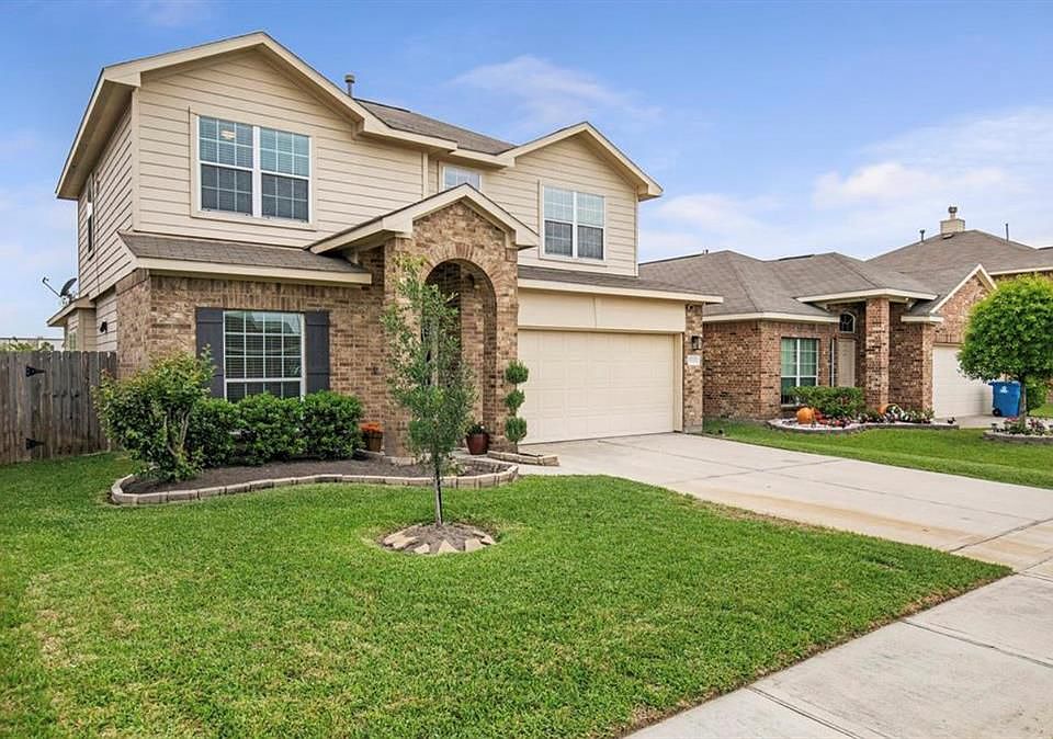 1st image of 17323 Stonehedge Dr