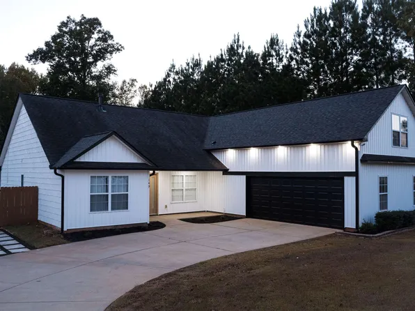 149 Albus Dr, Wellford, SC 29385