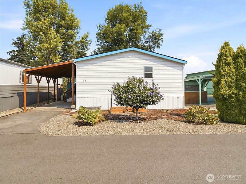 2nd image of 621 Nick Rd #15