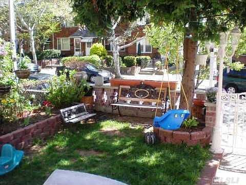 2nd image of 5042 40th St