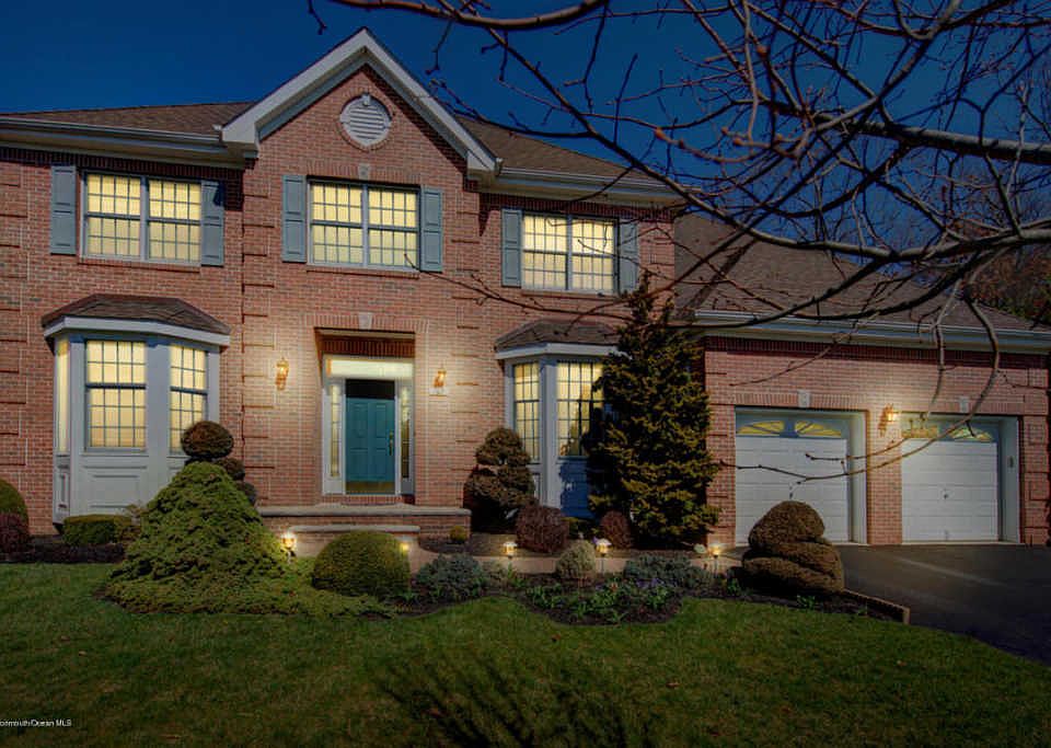 1st image of 475 Brentwood Ave