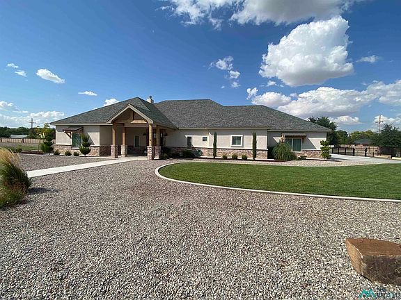 3rd image of 8 Jack McClellan Dr