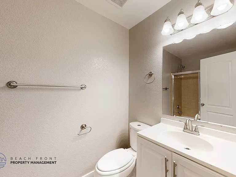 7950 Howe St. — Photo 25