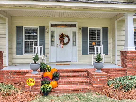 3rd image of 1621 Tavelle Plantation Dr