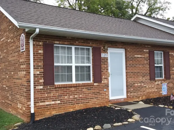 120 24th St NW, Hickory, NC 28601