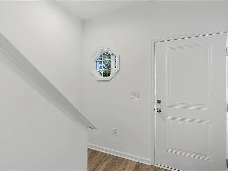 455 S Jordan St — Photo 16