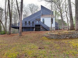 5916 Musket Ln, Stone Mountain, GA 30087