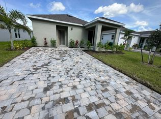 702 Treehouse Ln #702, Labelle, FL 33935