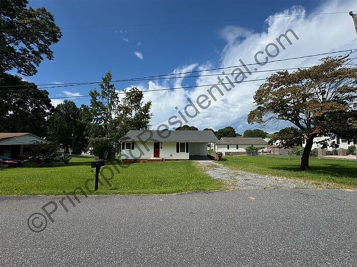 1st image of 2079 Boggs St