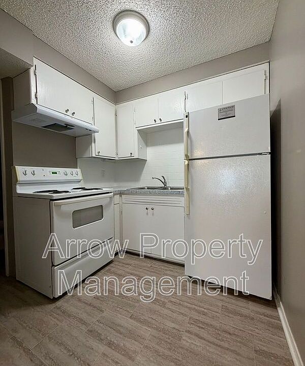 1st image of 1323 S 10th St APT 5