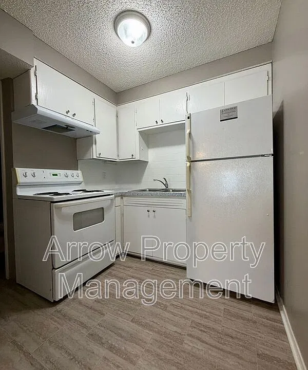 1323 S 10th St #5