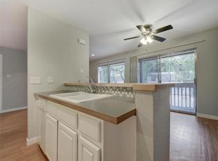 2124 Burton Dr APT 208, Austin, TX 78741