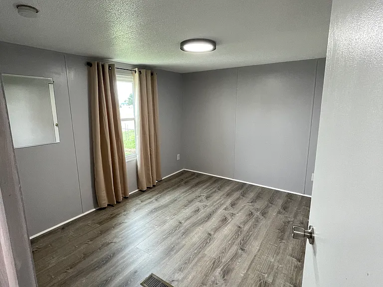 740 N Grady Ave — Photo 19