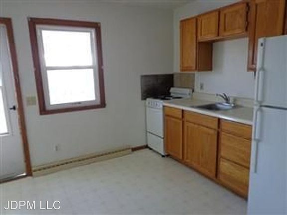 2nd image of 412 Church St #10999621