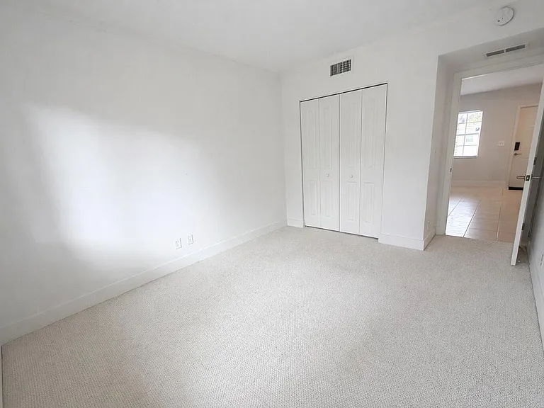 2660 NE 8th Ave #216 — Photo 11