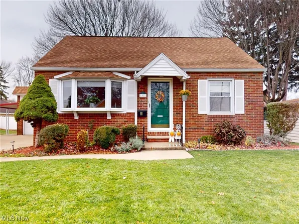 1521 Lakeside Ave NW, Canton, OH 44708