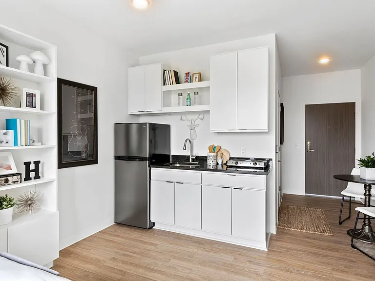 Trademark Apartments — Photo 5