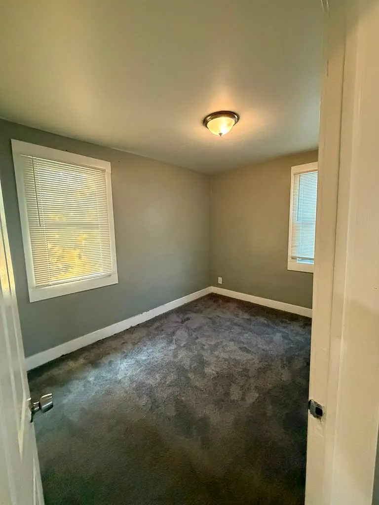 3 bed, 1152 sqft, $1,350 — Photo 3