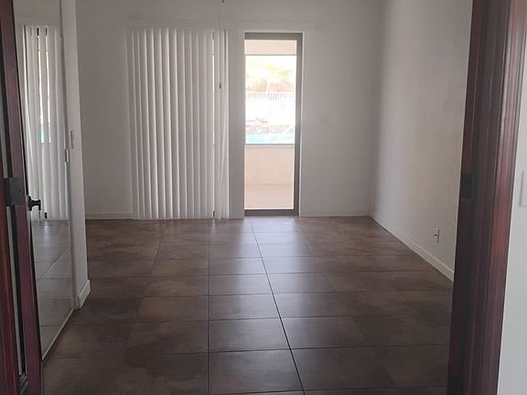 5th image of 2085 Mimosa Dr