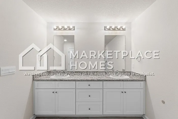 7504 Delancey St — Photo 20