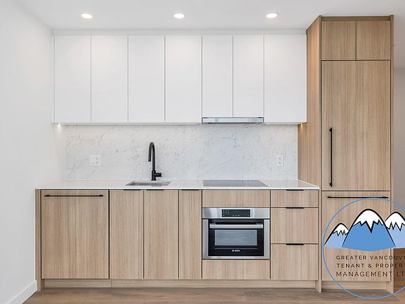 3rd image of 13685 102nd Ave #2105