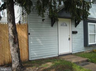 4 Langdon Ct, Sicklerville, NJ 08081