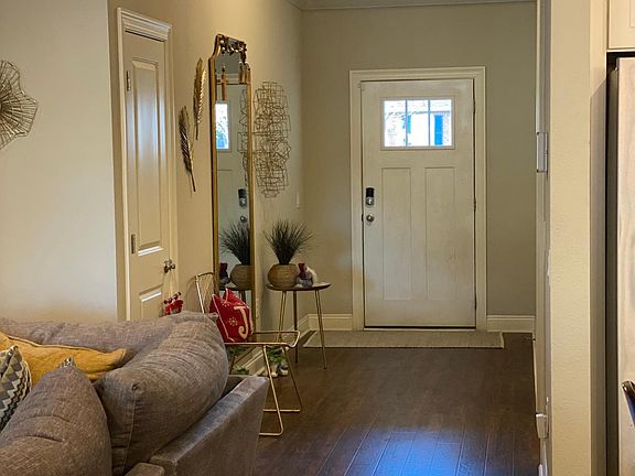 2nd image of 8240 Verdura St