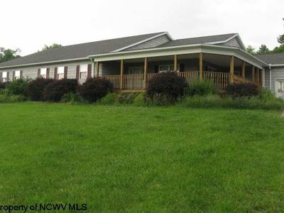 56 Sweetwater Ln, Morgantown, WV, 26508
