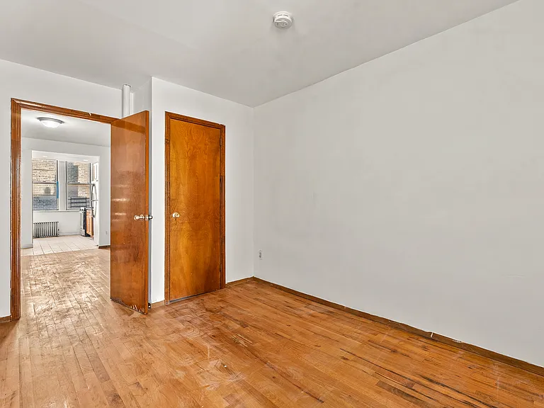 96 Graham Ave #1B — Photo 11