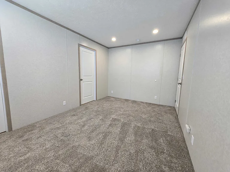 29800 Guilford Cir #297 — Photo 12