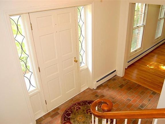 4th image of 3035 Fairlane Dr
