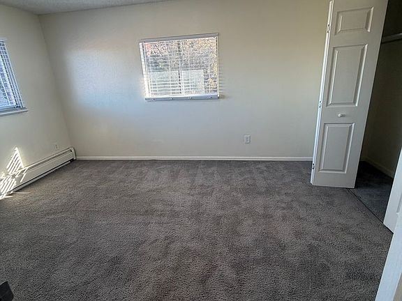 4th image of 827 37th Ave APT 301
