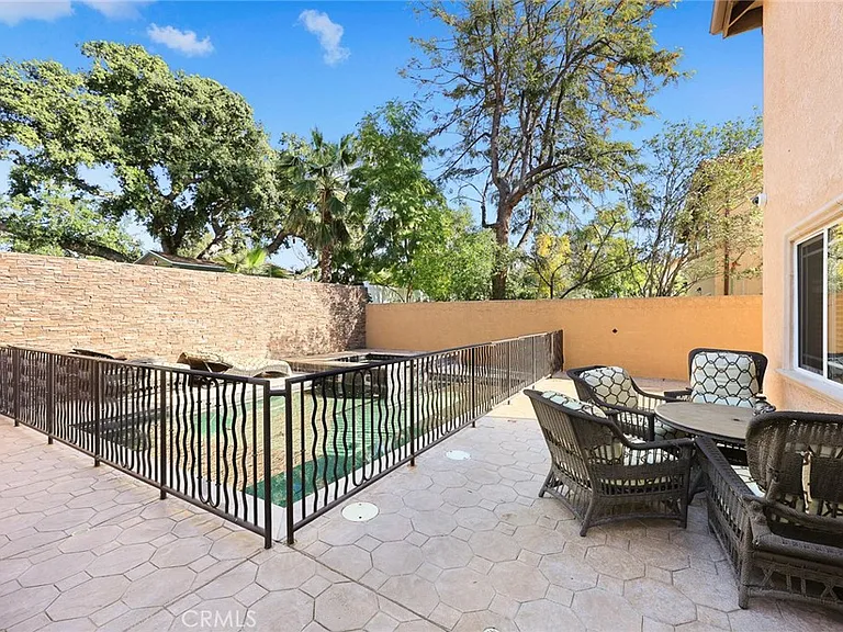 10610 Oak Tree Way — Photo 28