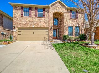 5737 Sapphire Pool Trl, Fort Worth, TX 76244
