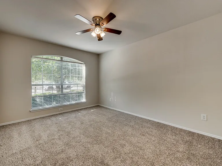 819 Hibiscus Trl — Photo 25