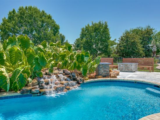 1001 Cheyenne Ct, Shady Shores, TX 76208