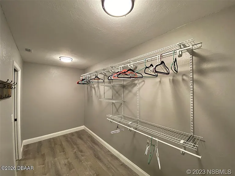 1031 Club House Blvd — Photo 17