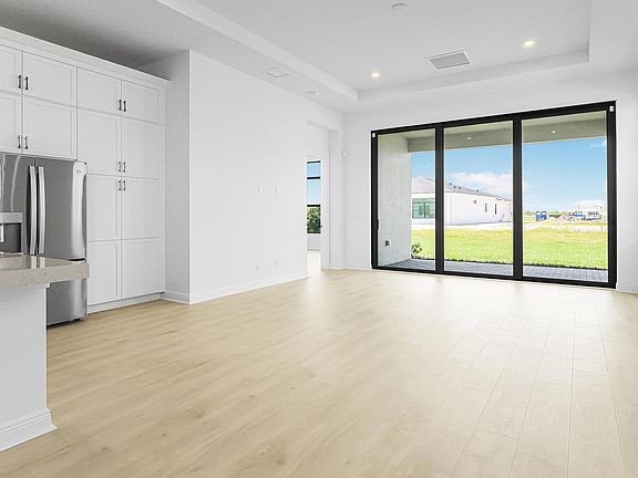 4th image of 12574 SW Leopold Way