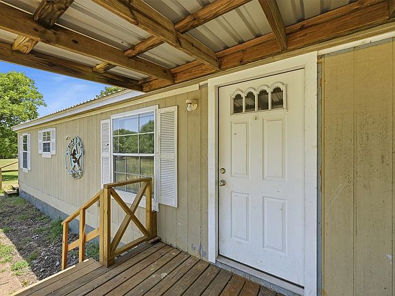 5th image of 262 Copperhead Ln