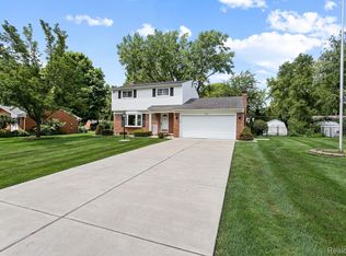 40630 Rock Hill Ln, Novi, MI 48375