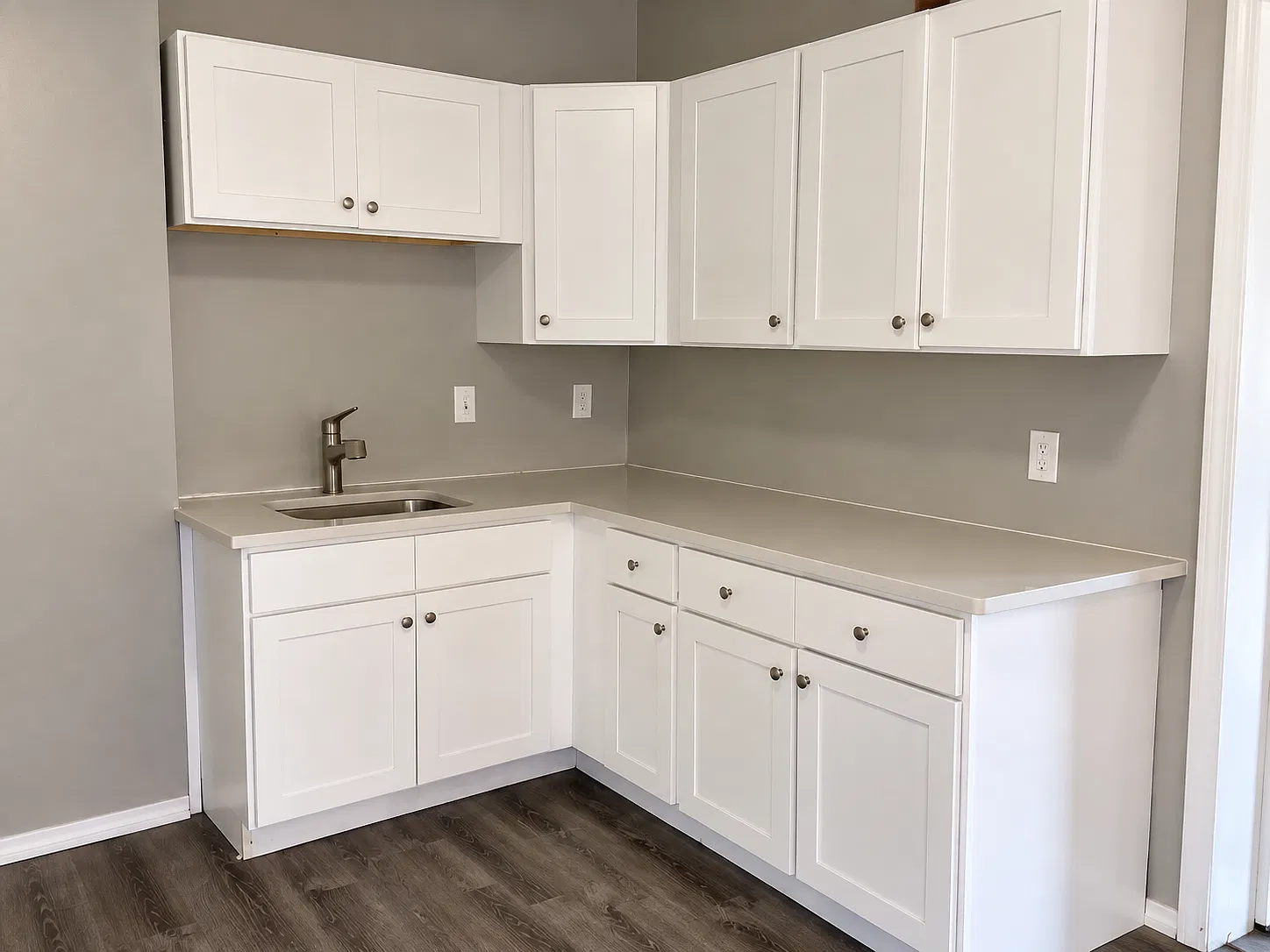 887 Prospect Ave — Photo 1