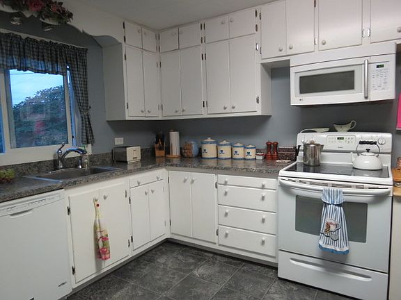 5th image of 211 E Cowlitz St