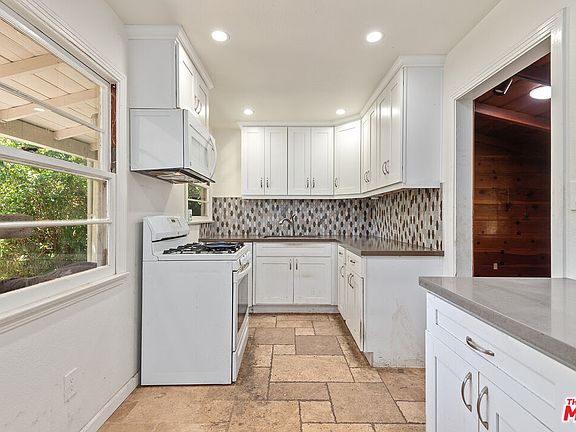 5th image of 5549 Ventura Canyon Ave