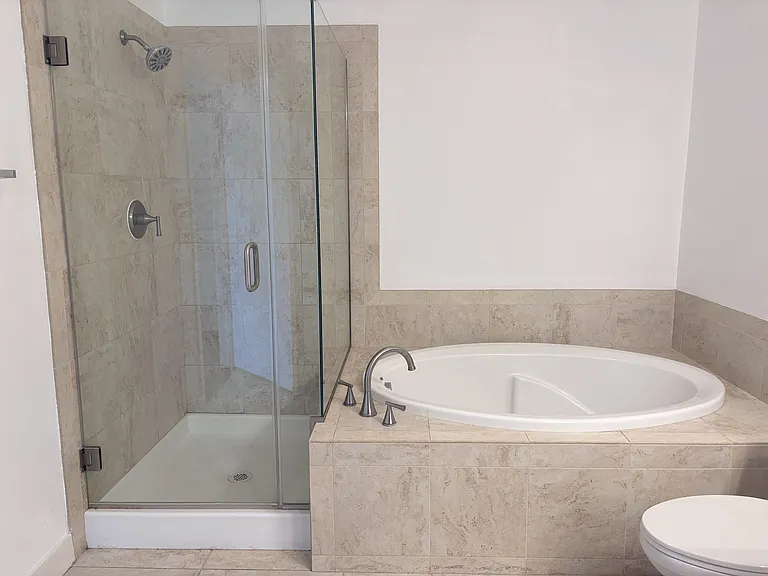 Dos Lagos Townhomes — Photo 15