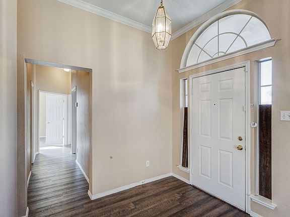 4th image of 3844 Harrison Dr