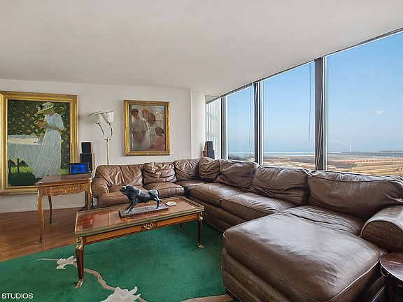 5th image of 505 N Lake Shore Dr APT 906